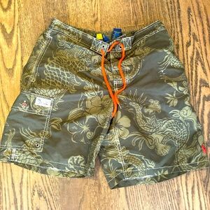 Men’s swim trunks